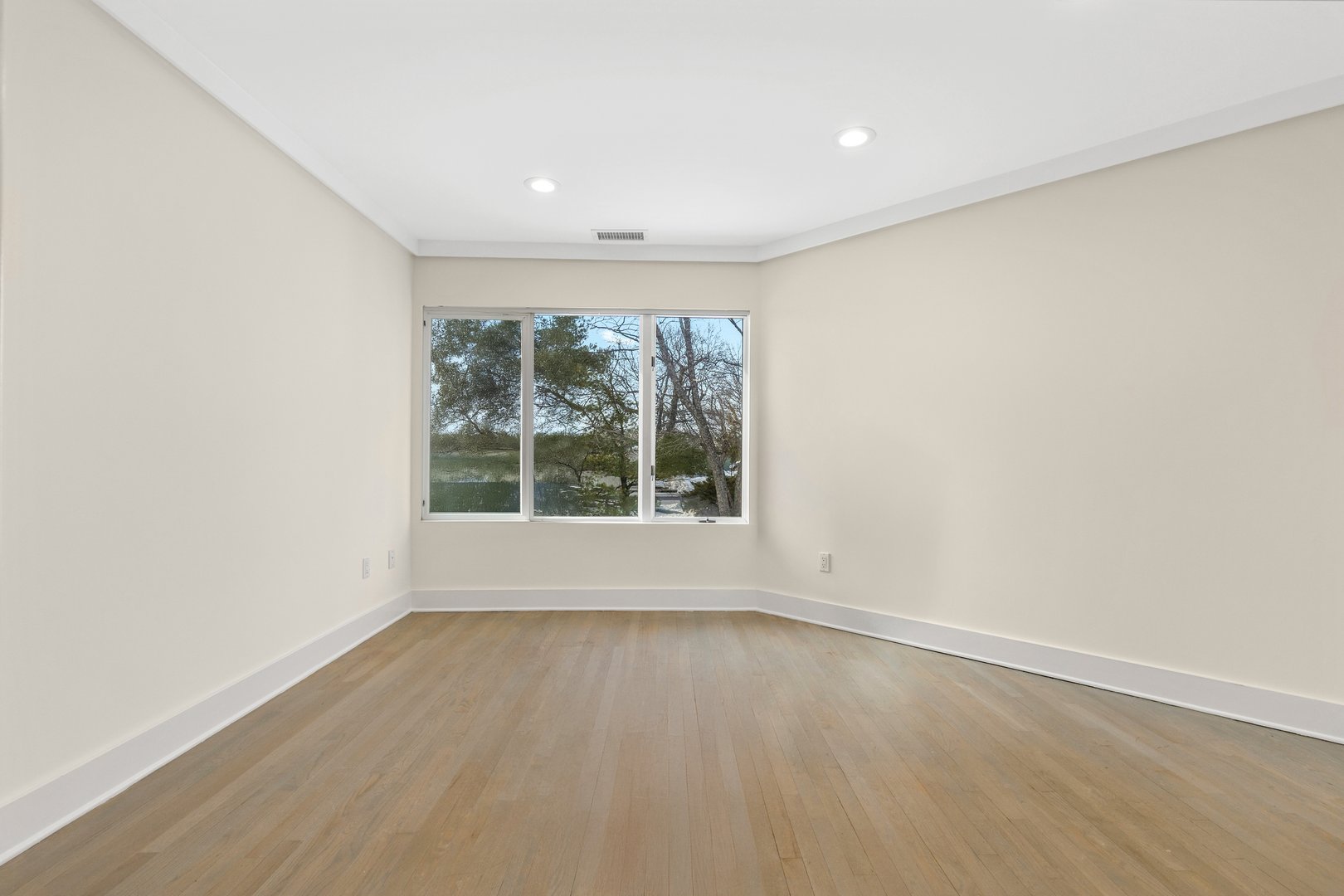 301 S Ridge Street  #2 Photo 8