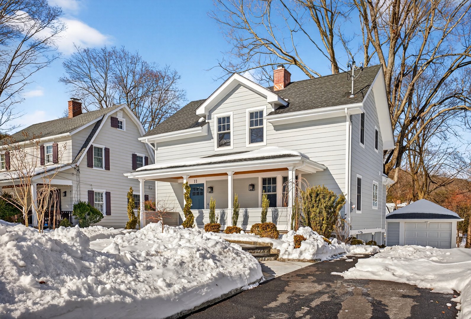 11 Roselle Avenue Photo 1