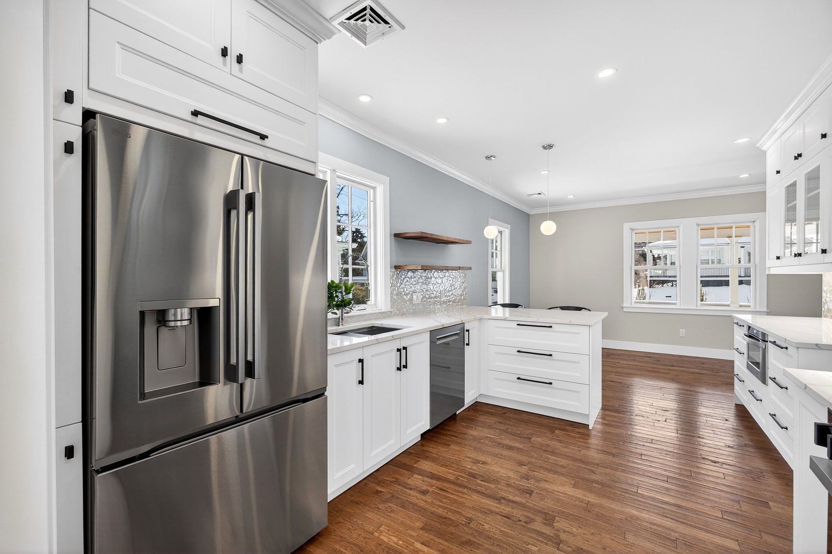 11 Roselle Avenue Photo 10