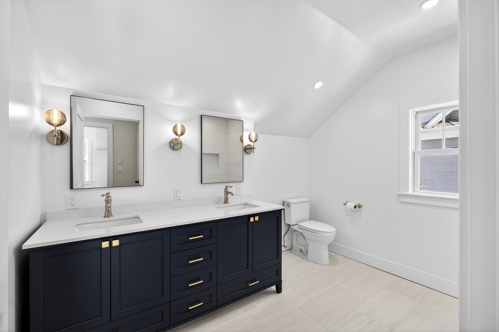 11 Roselle Avenue Photo 17