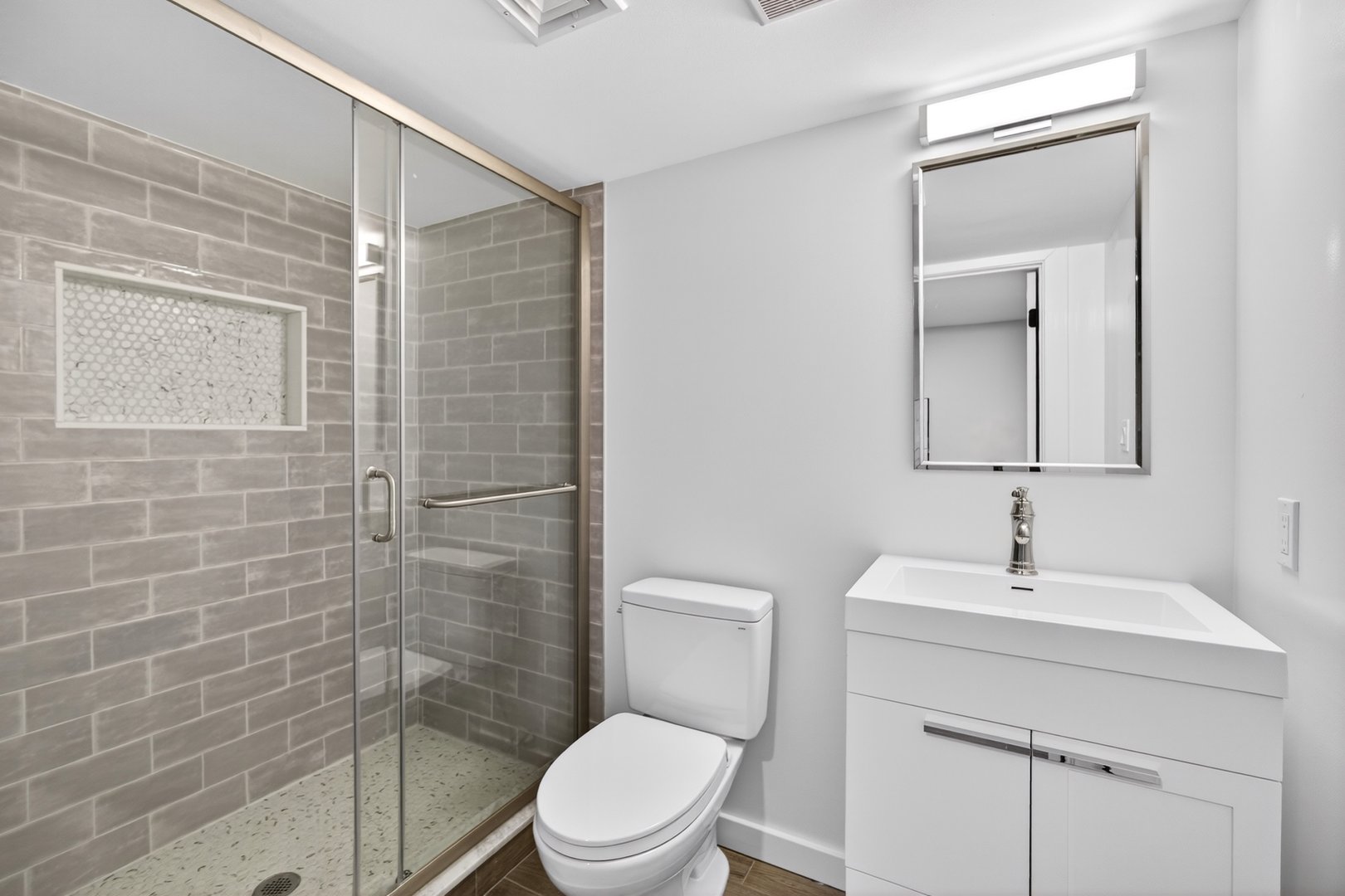 11 Roselle Avenue Photo 27