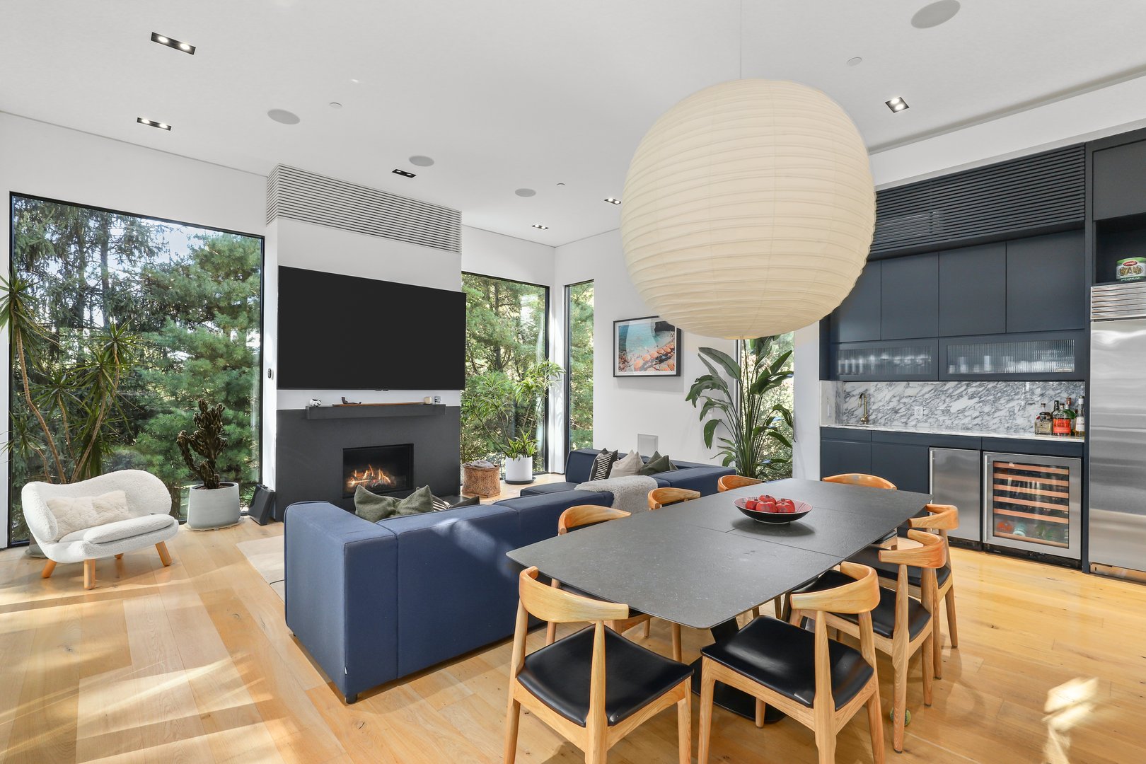 95 N Broadway Photo 9