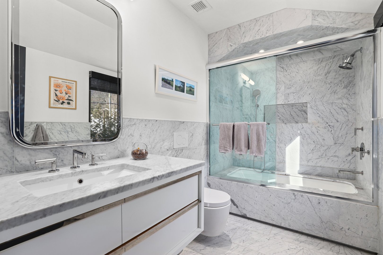 95 N Broadway Photo 27