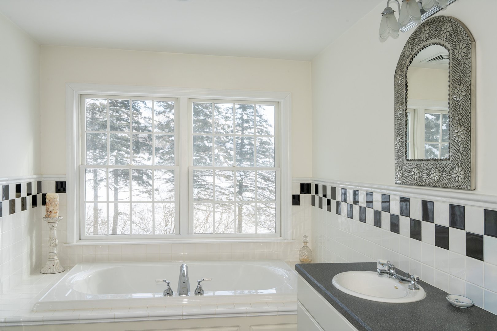 48 Long Pond Road Photo 13