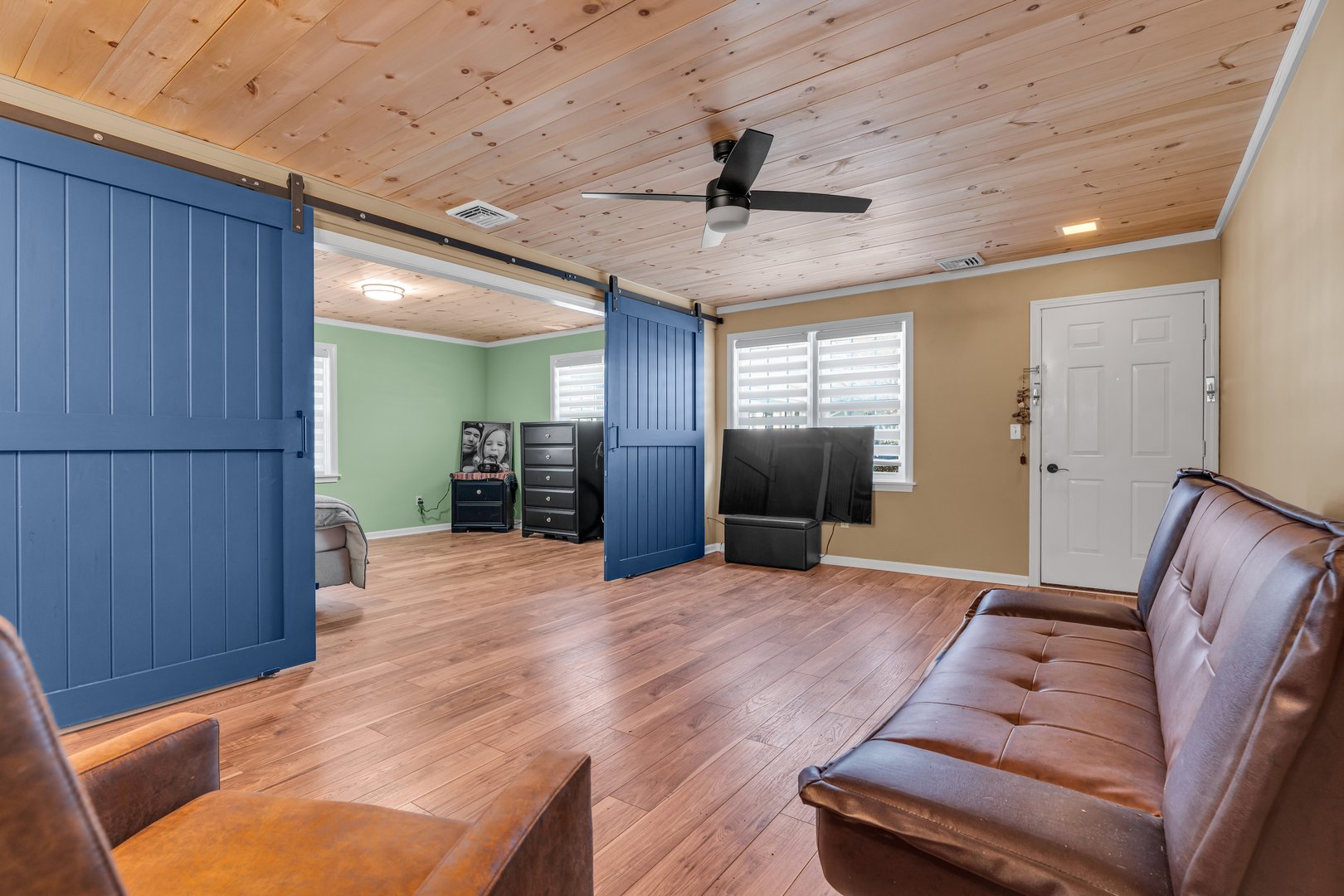 2 Plymouth Court #2 Photo 13