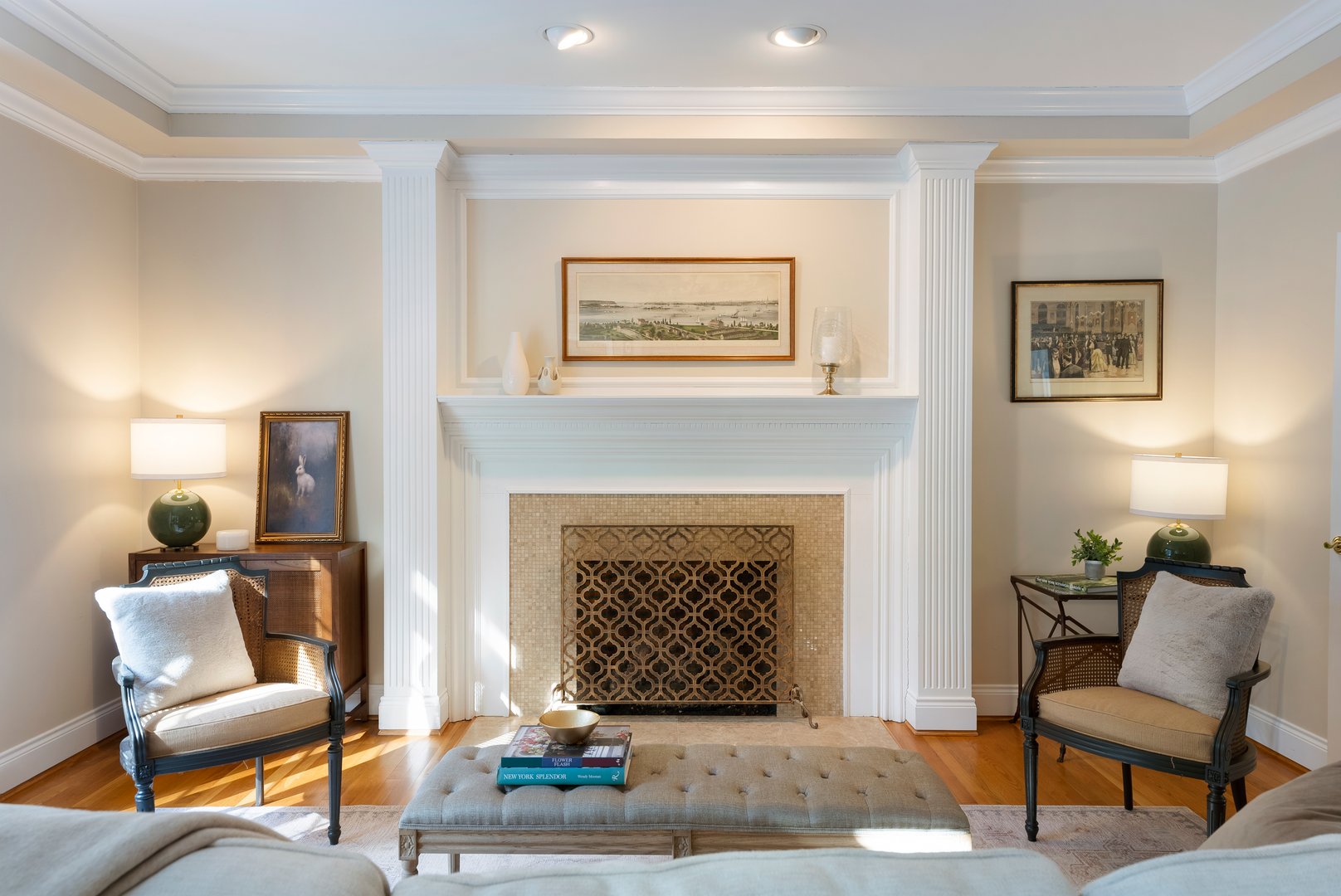 10 Hinchley Wood Photo 5