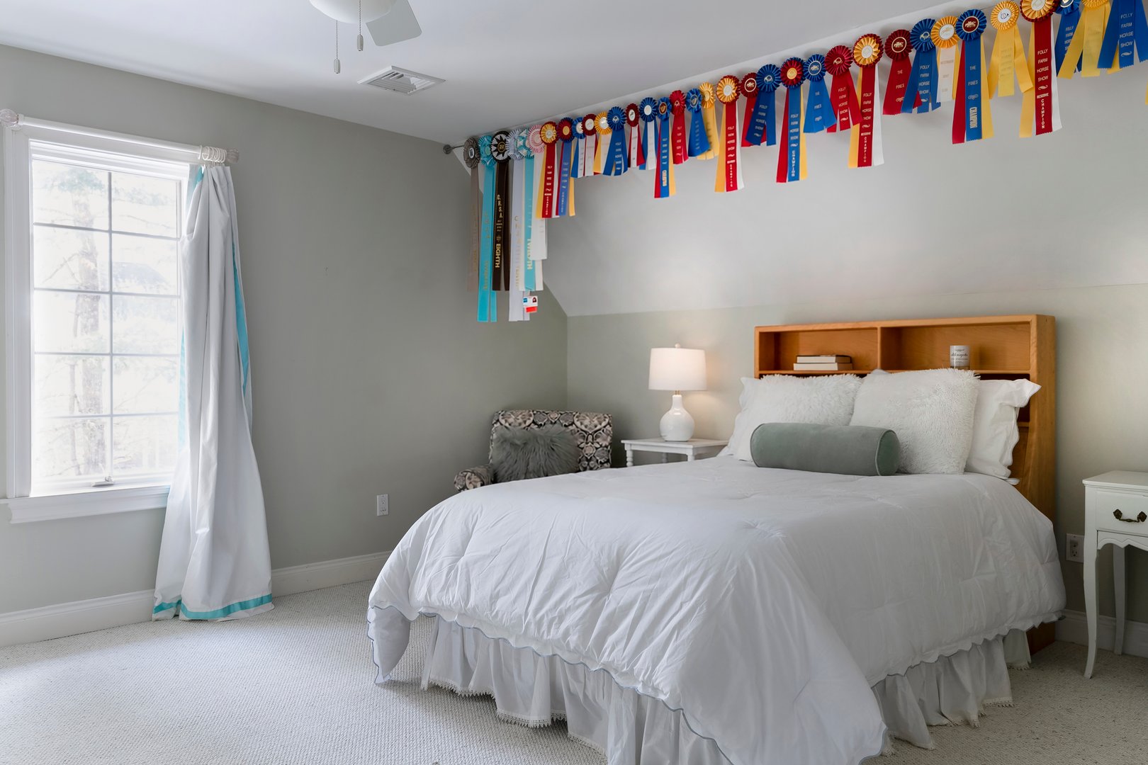 10 Hinchley Wood Photo 32