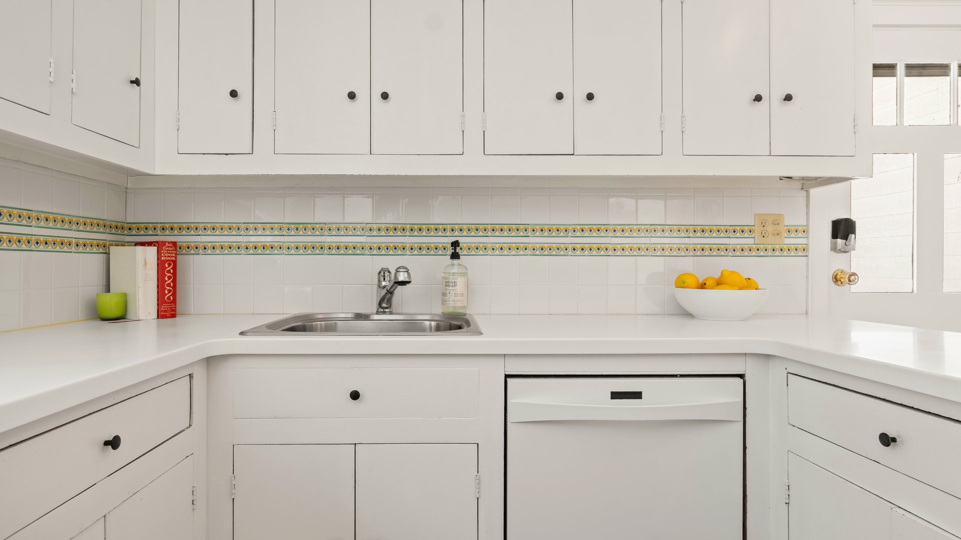 12 Alford Center Rd Photo 13