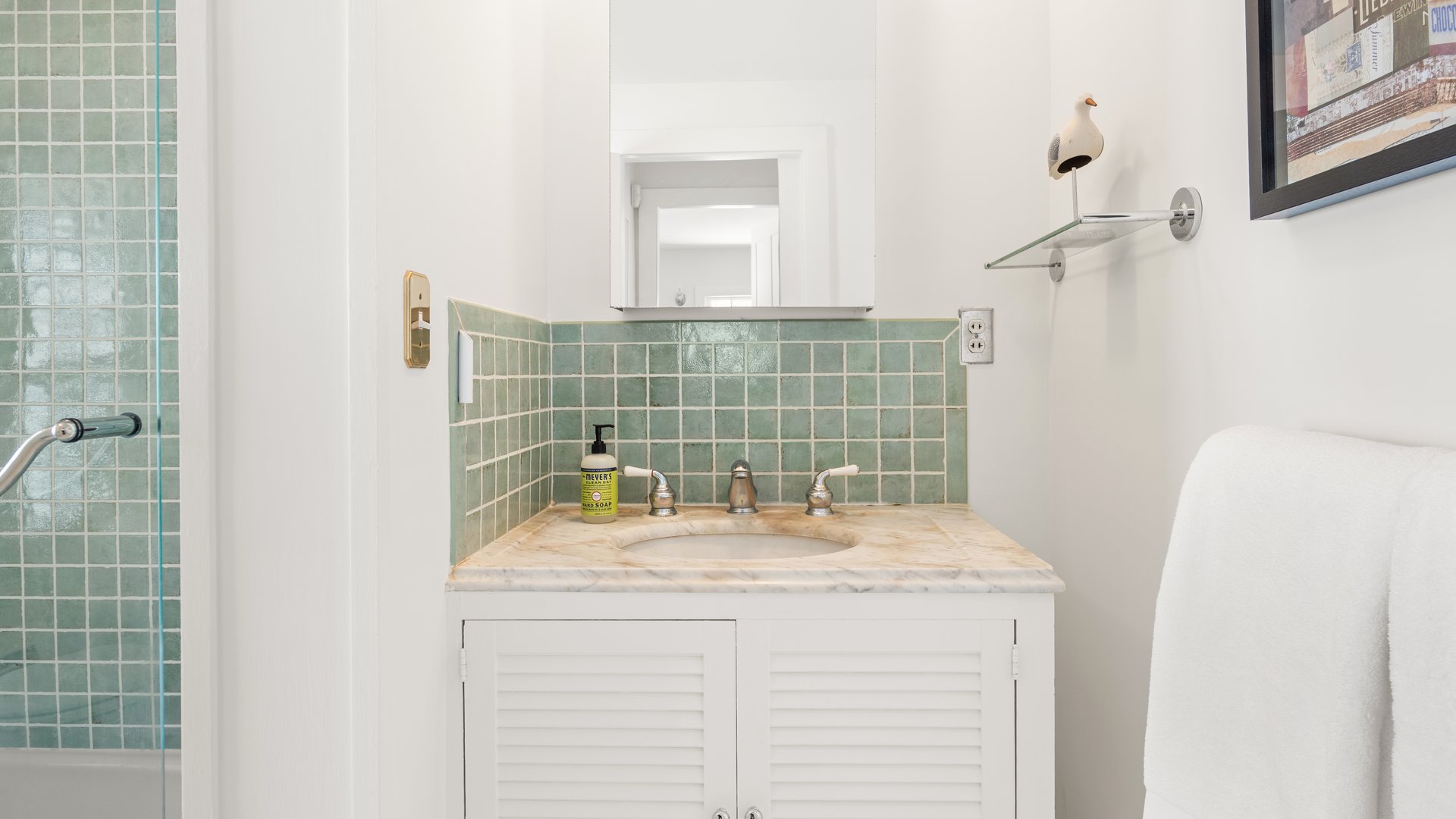 12 Alford Center Rd Photo 36