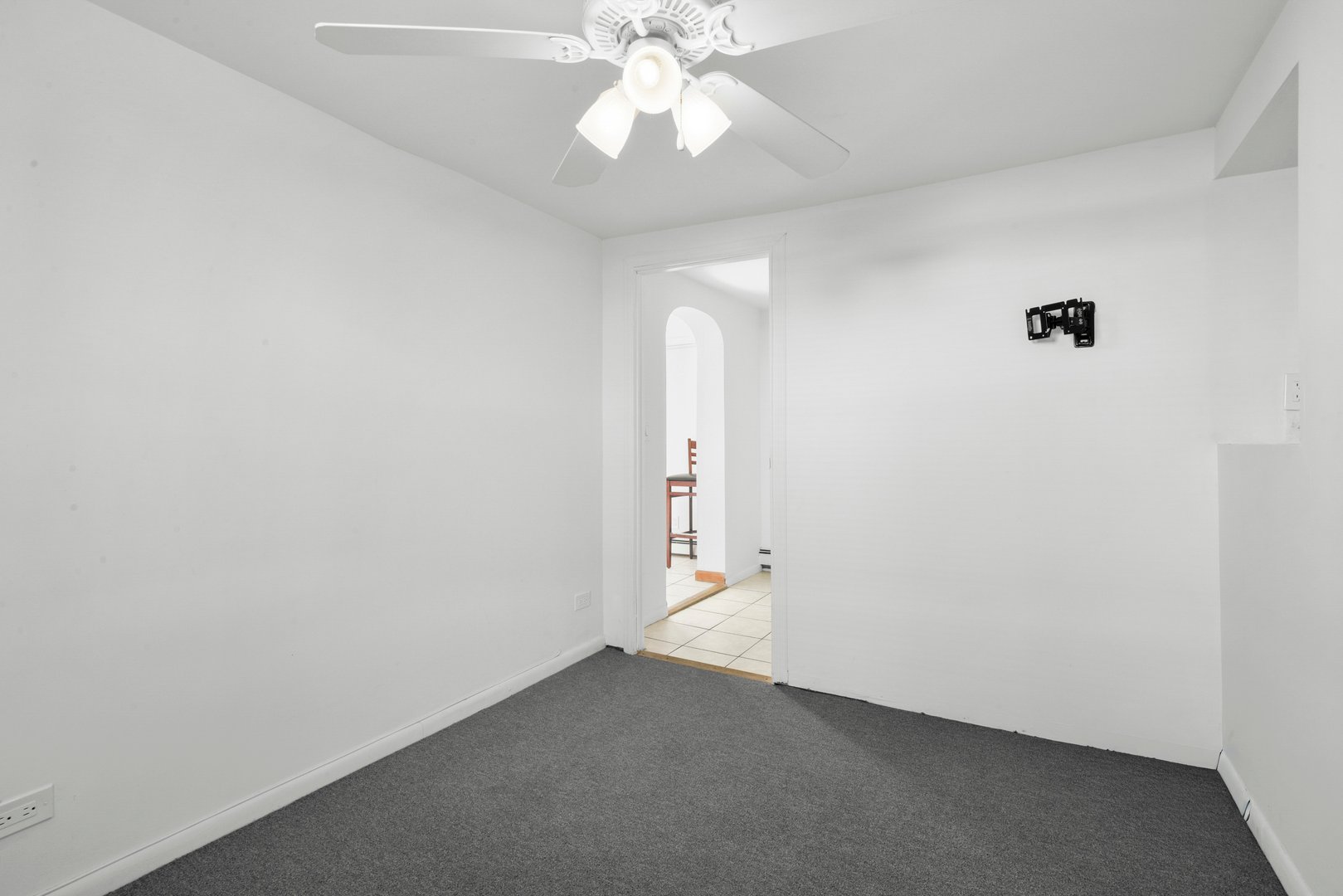 156 Madison Street Photo 10