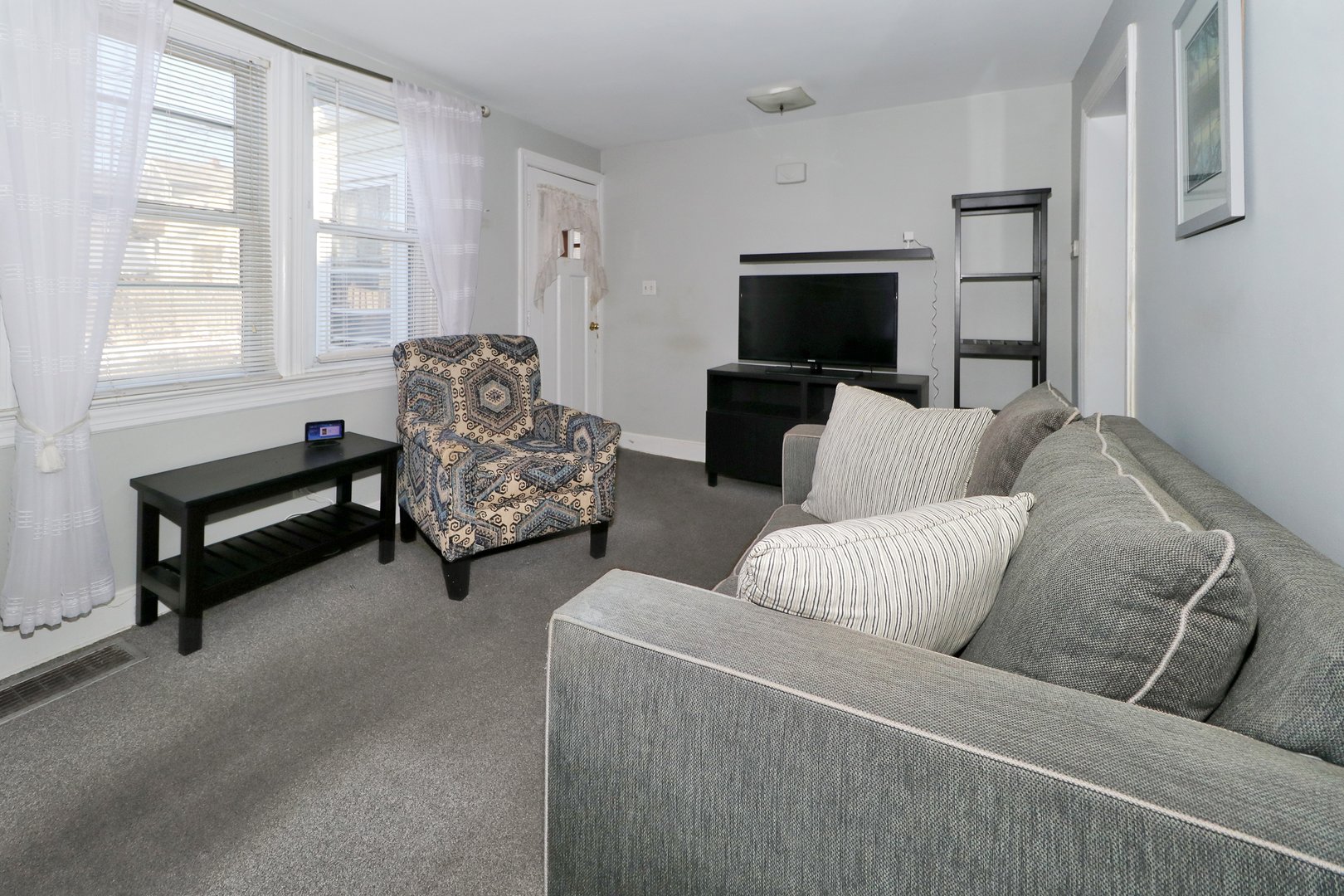 10 Keith Street Photo 6