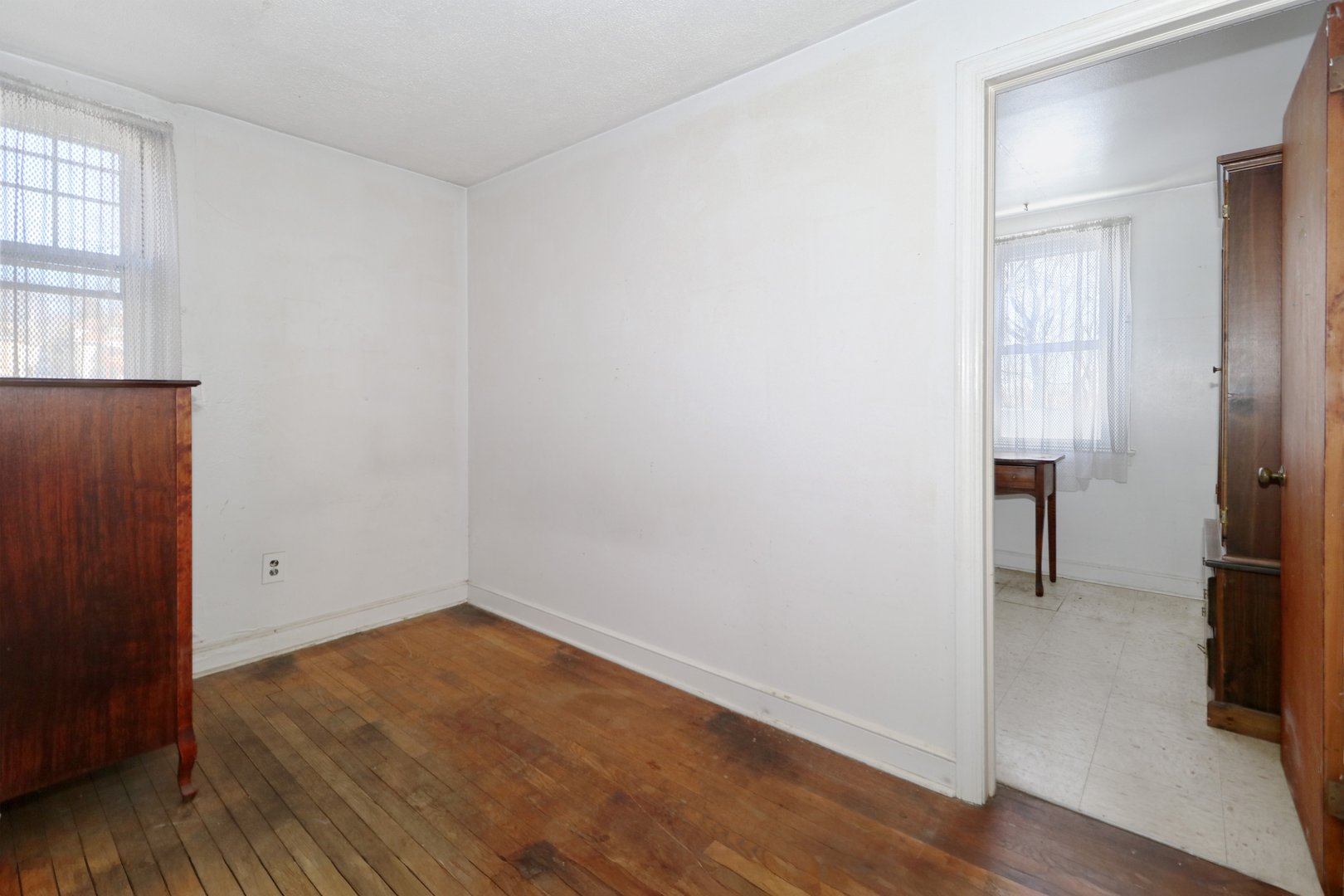 10 Keith Street Photo 14