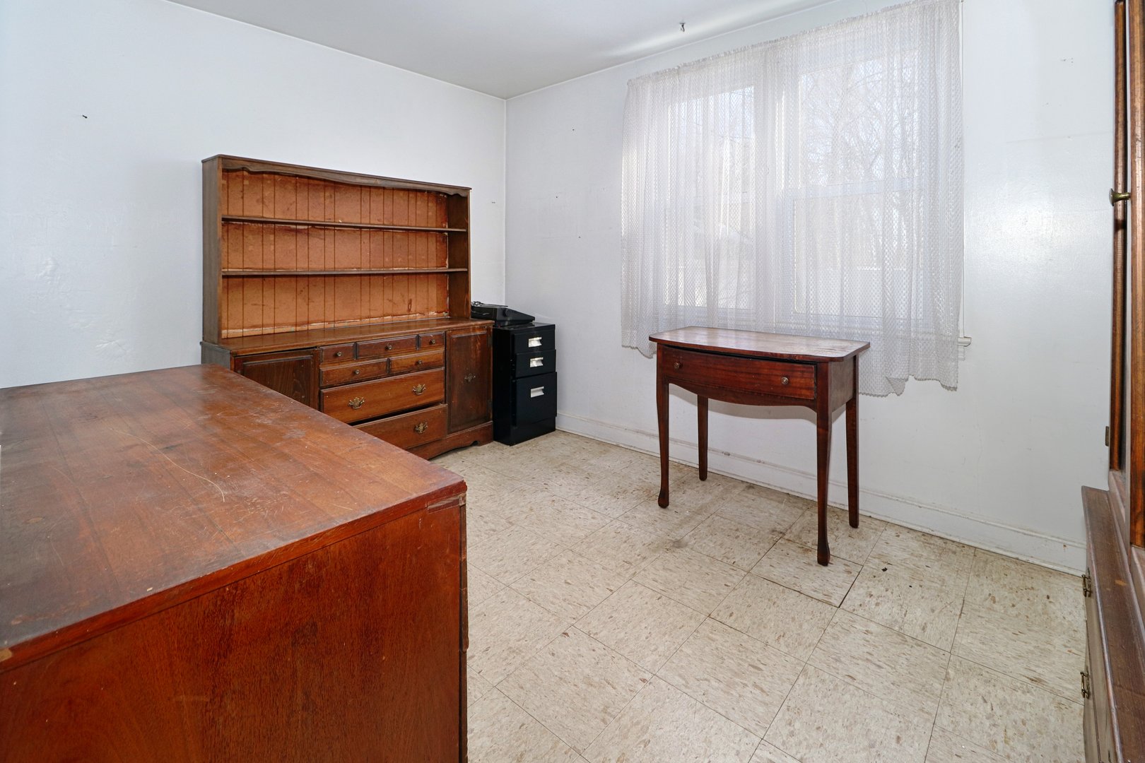 10 Keith Street Photo 13