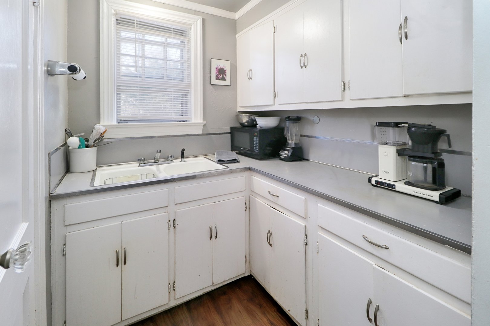 10 Keith Street Photo 18