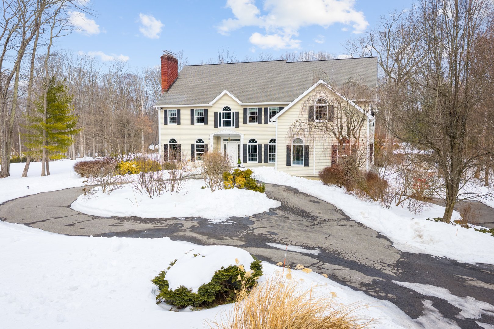 792 North Wilton Road Photo 2