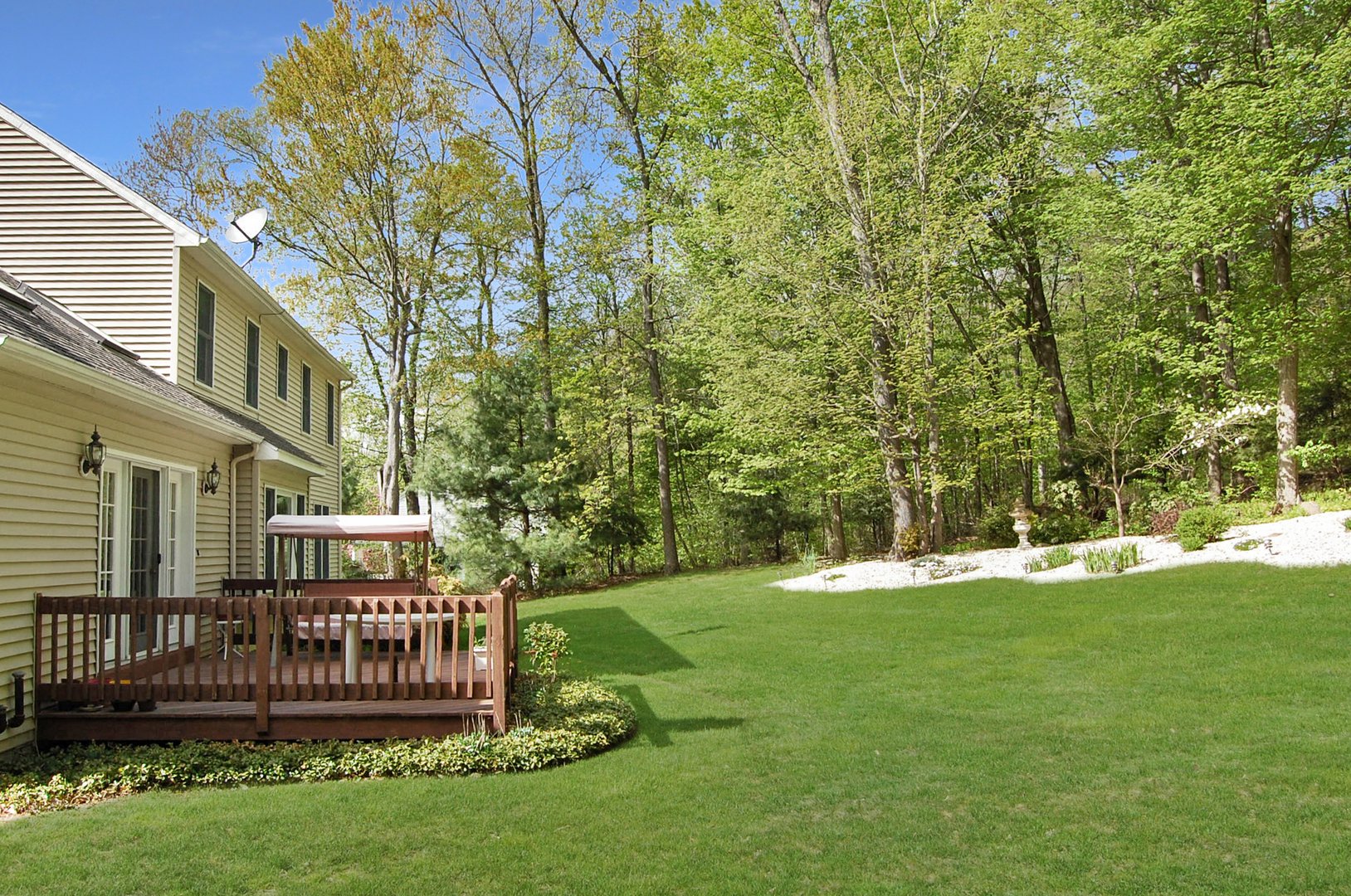 183 Coachmans Drive Photo 42