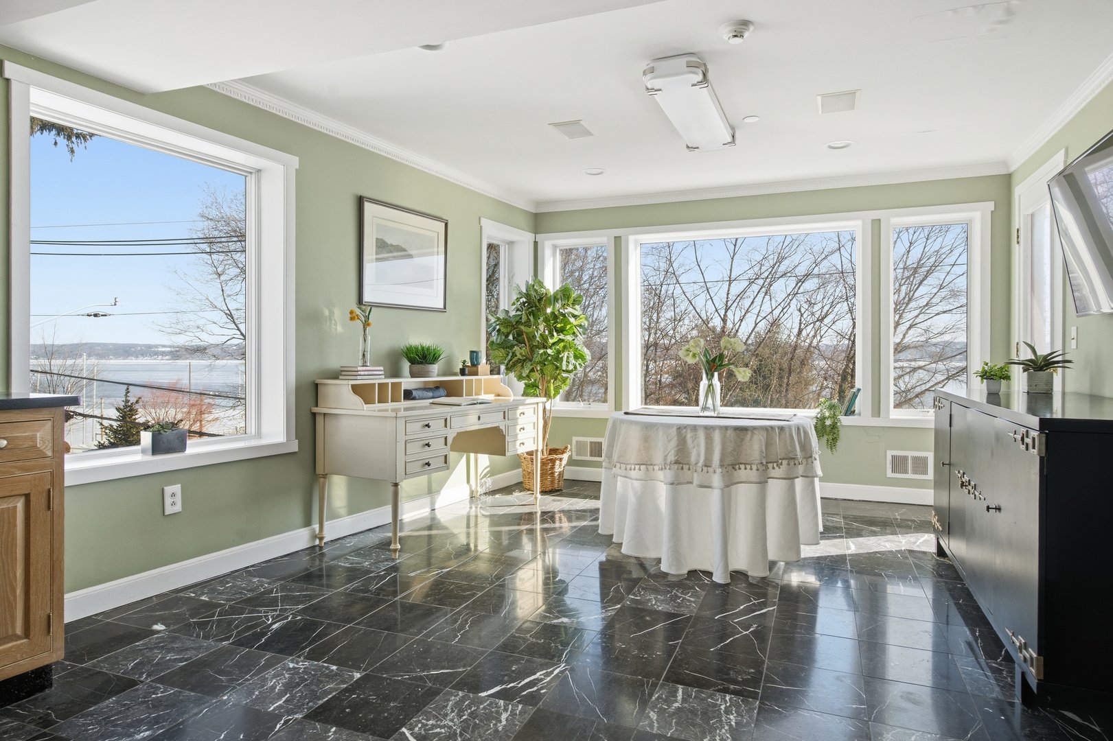 50 Gedney Street Photo 7