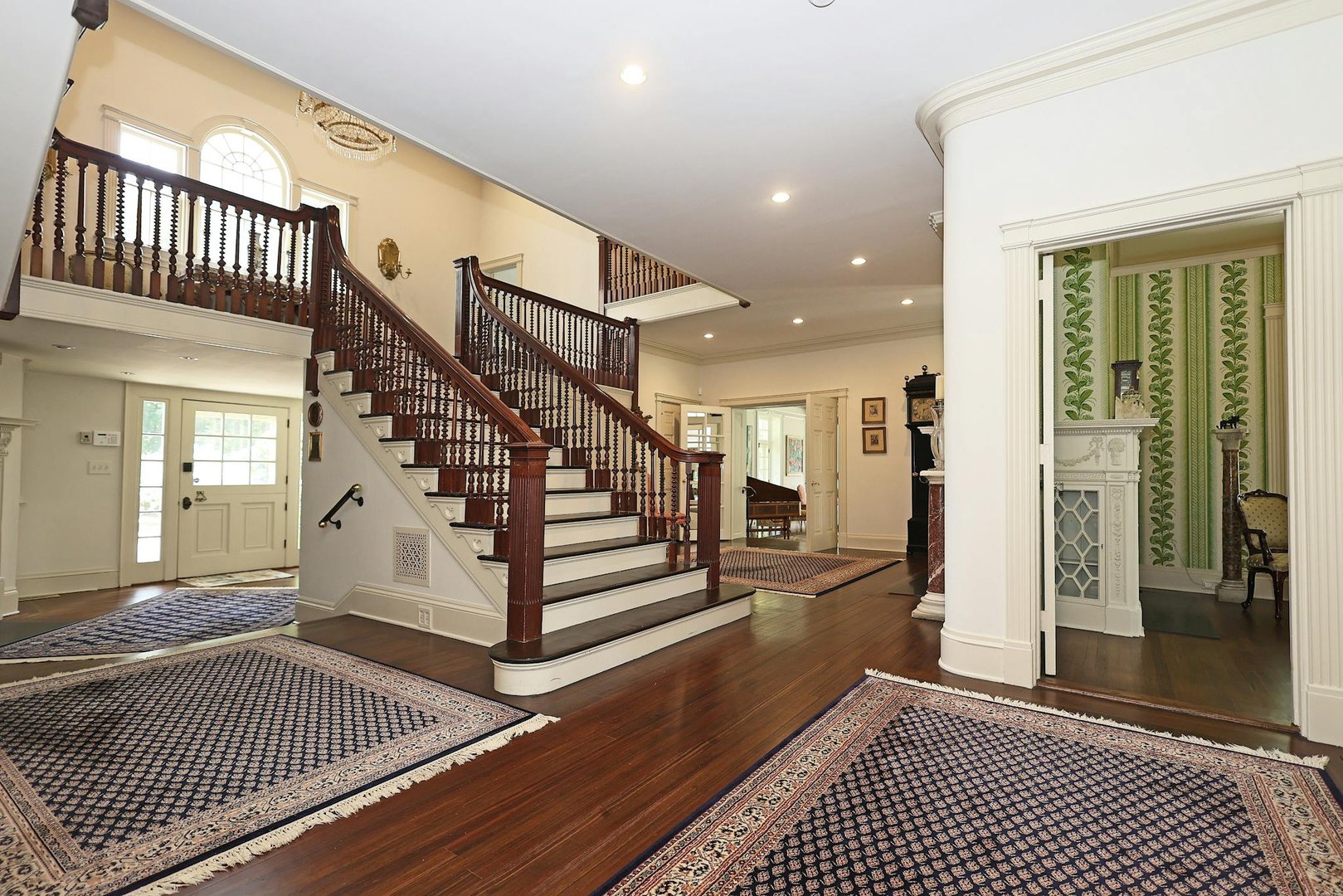 27 Country Club Road Photo 15