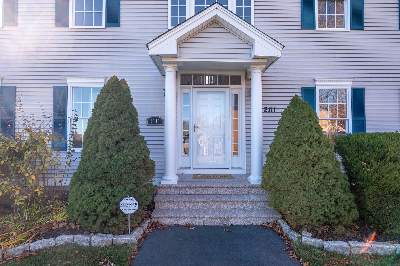 2111 Jennifers Drive Photo 3