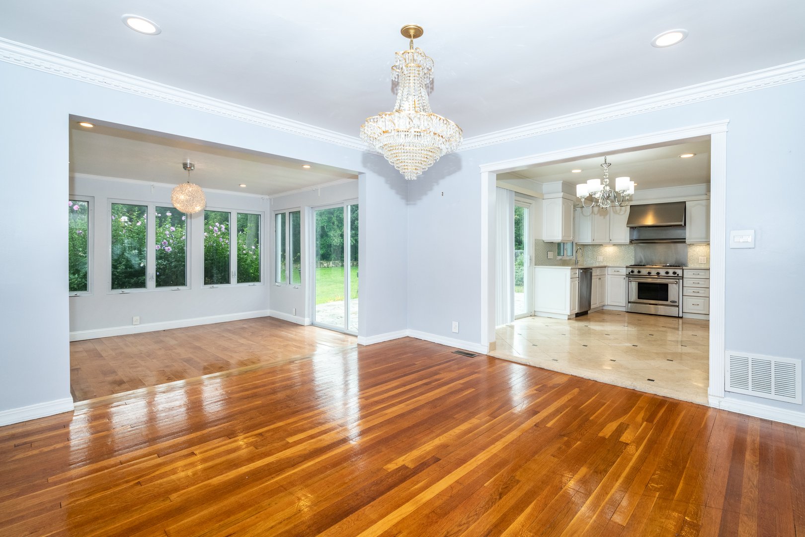 14 Dimsdale Drive Photo 11