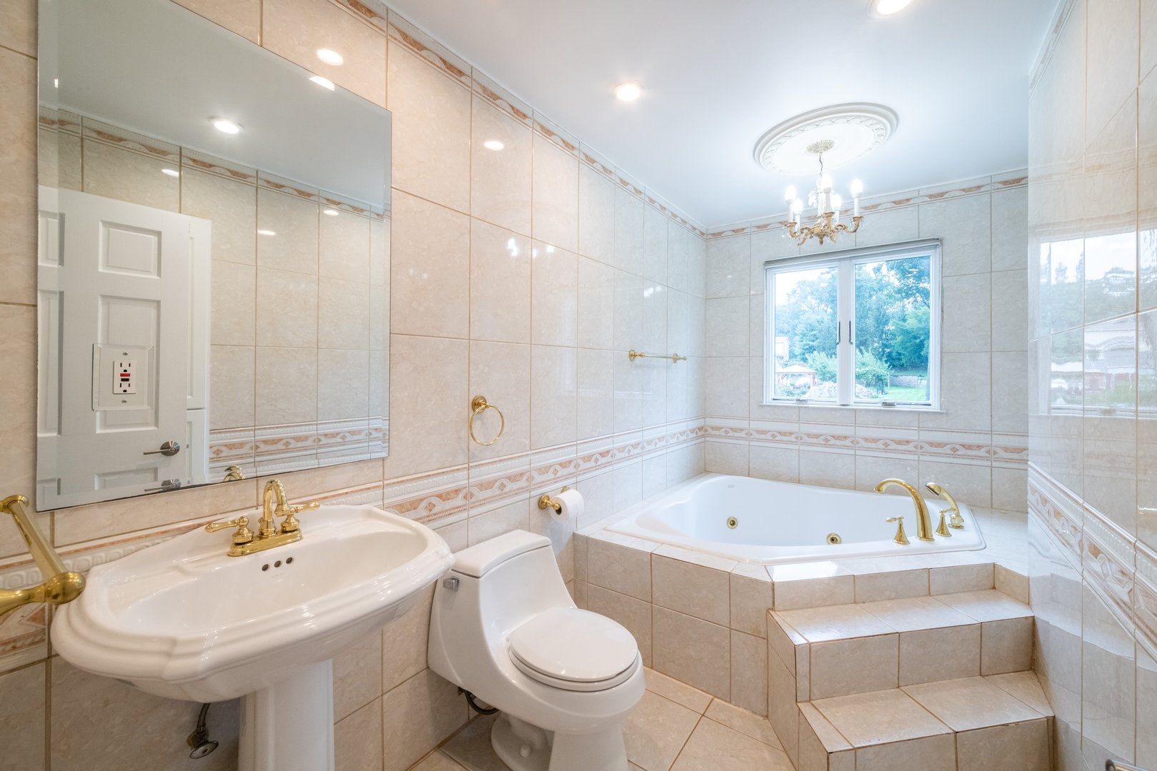 14 Dimsdale Drive Photo 20