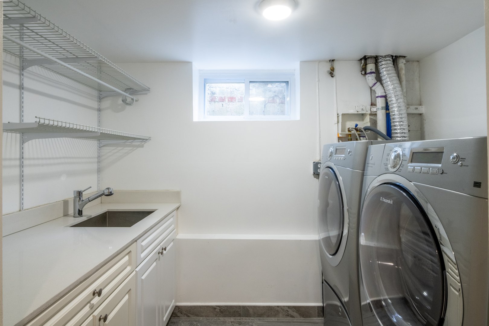 14 Dimsdale Drive Photo 24