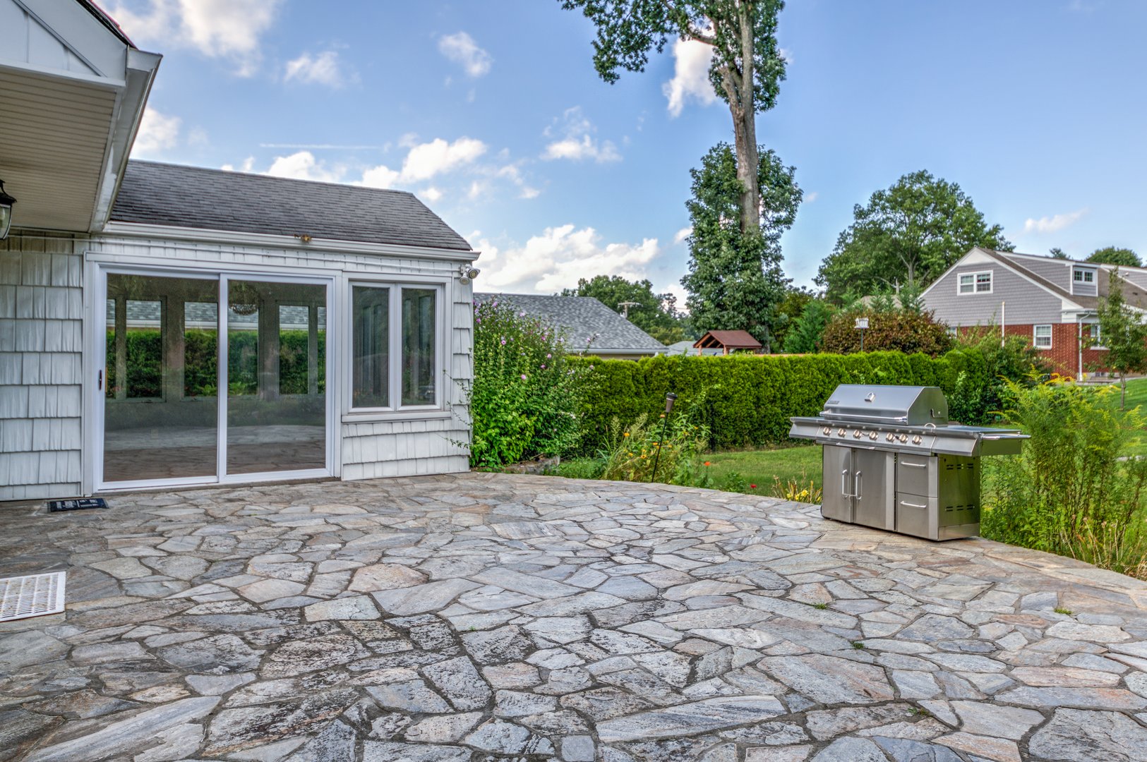 14 Dimsdale Drive Photo 26