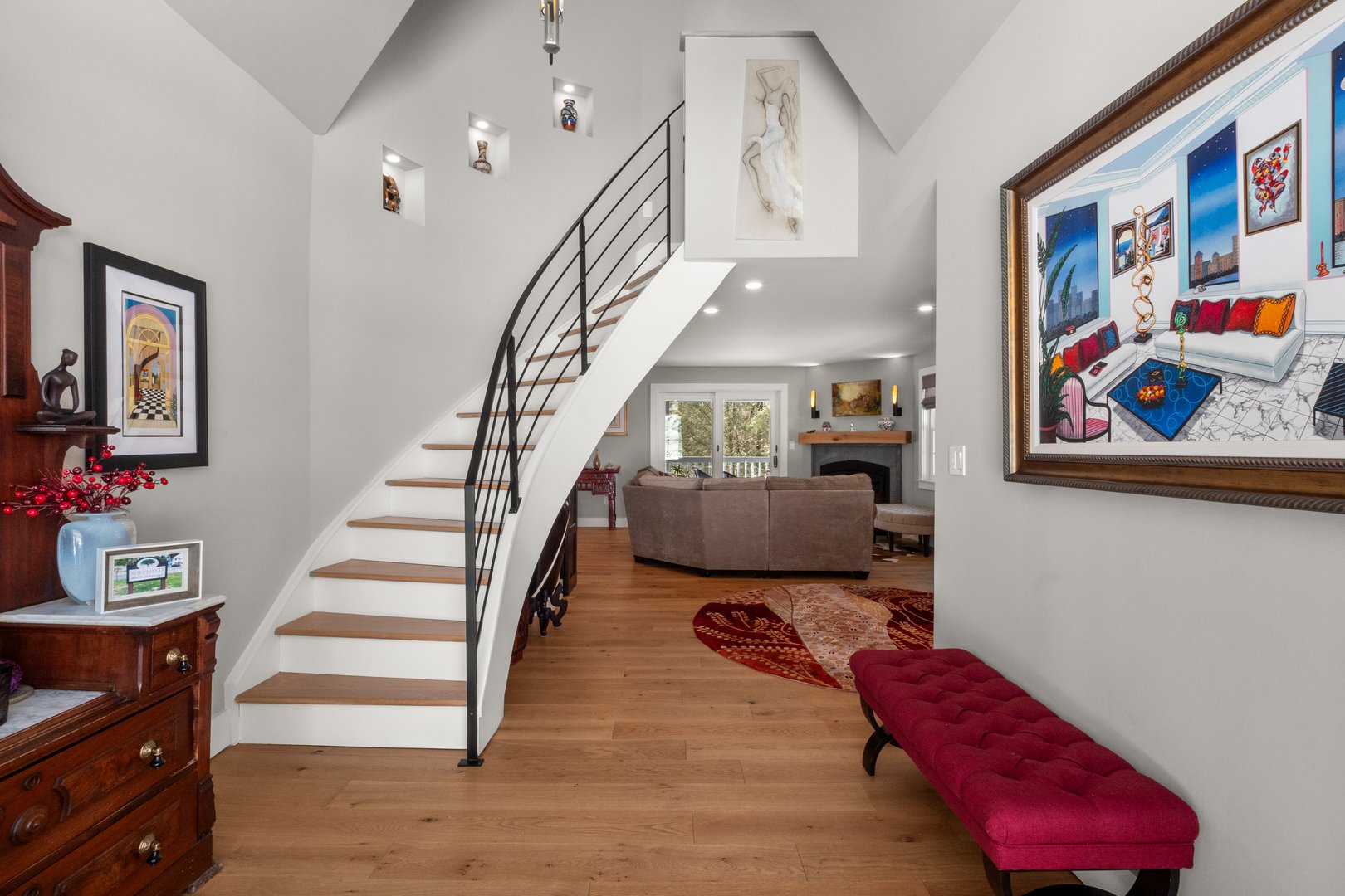 594 Shunpike Rd Photo 2