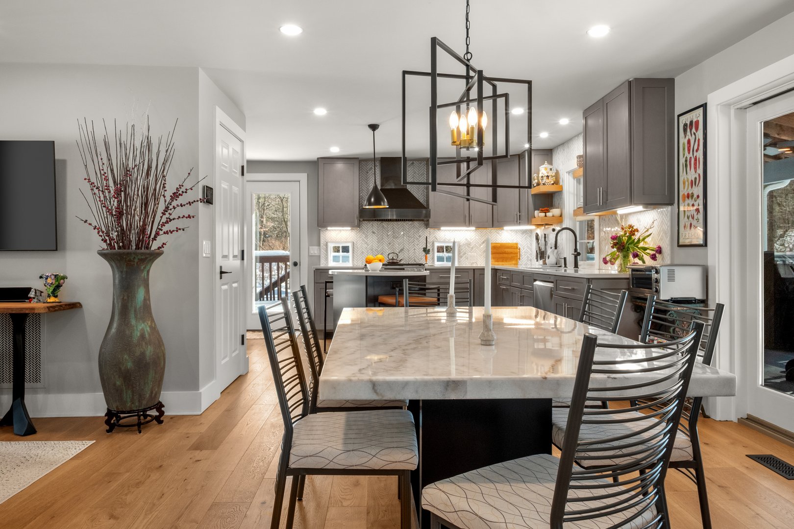 594 Shunpike Rd Photo 11