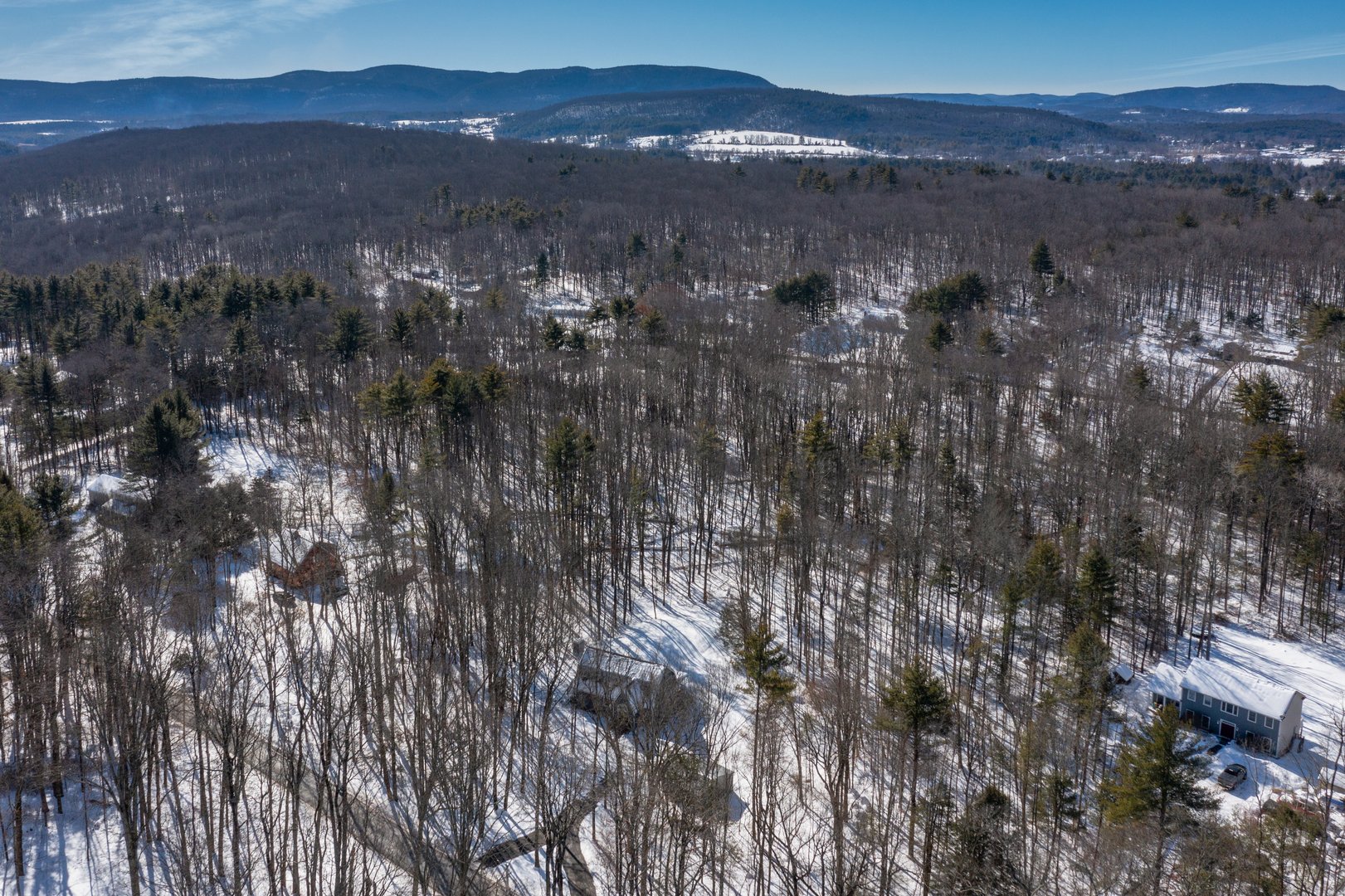 594 Shunpike Rd Photo 37