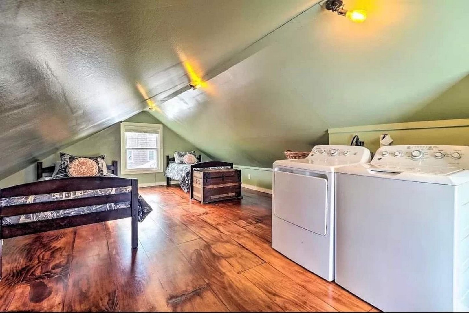 33 S Main Rd Photo 11