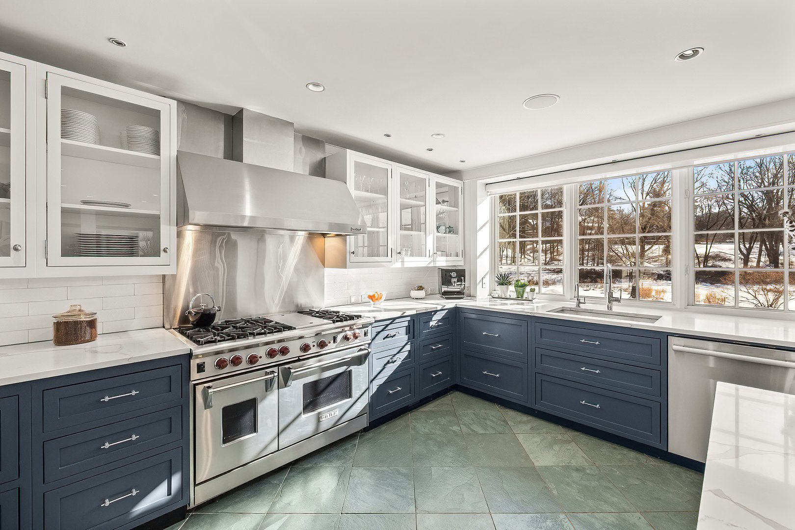 77 Golf Lane Photo 4