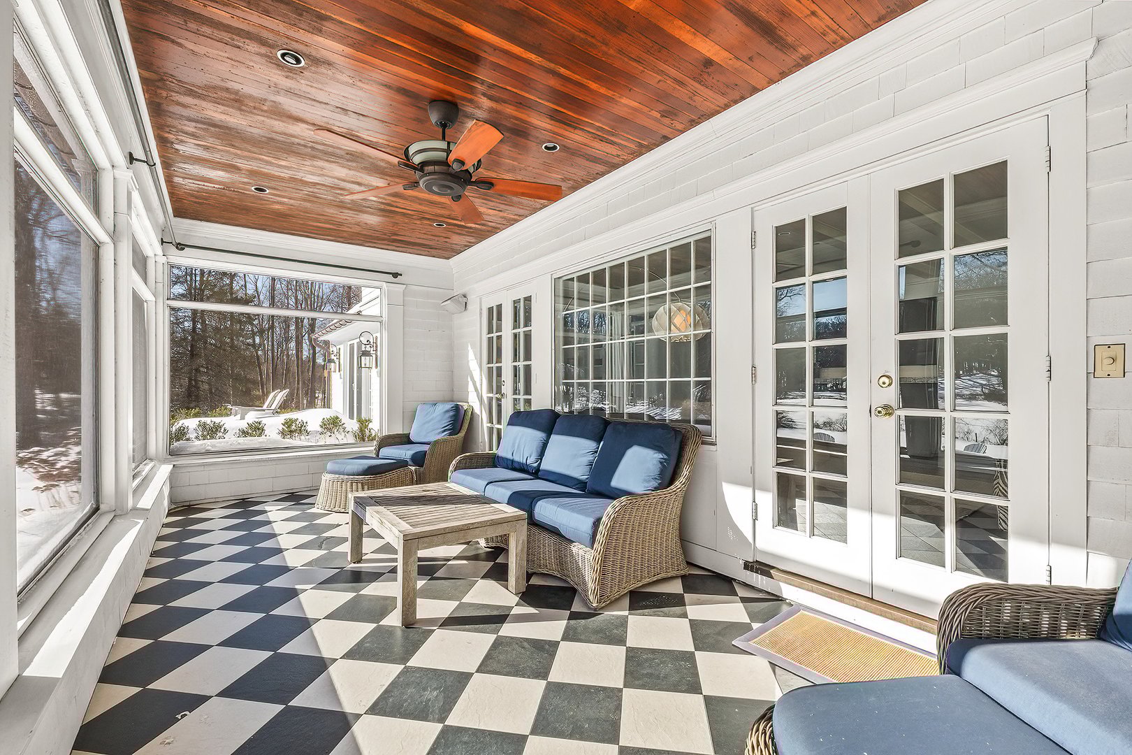 77 Golf Lane Photo 14