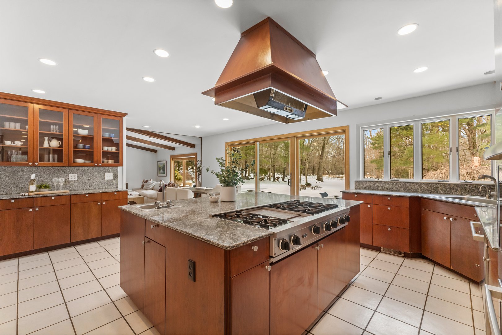 37 Quarry Road Photo 14