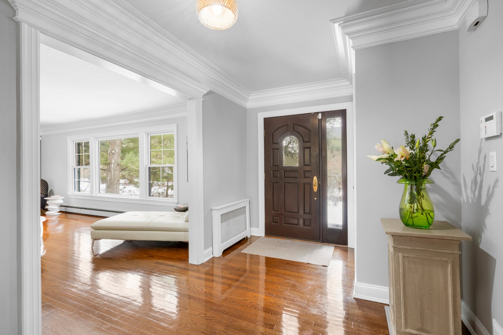 37 Barlow Lane Photo 3