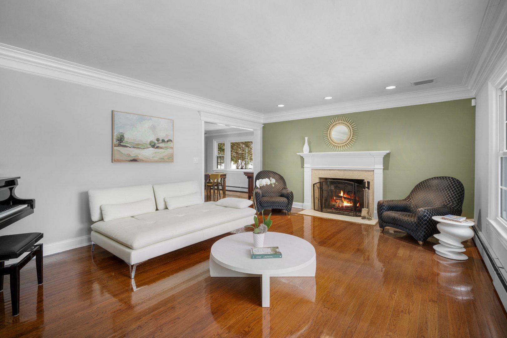 37 Barlow Lane Photo 4