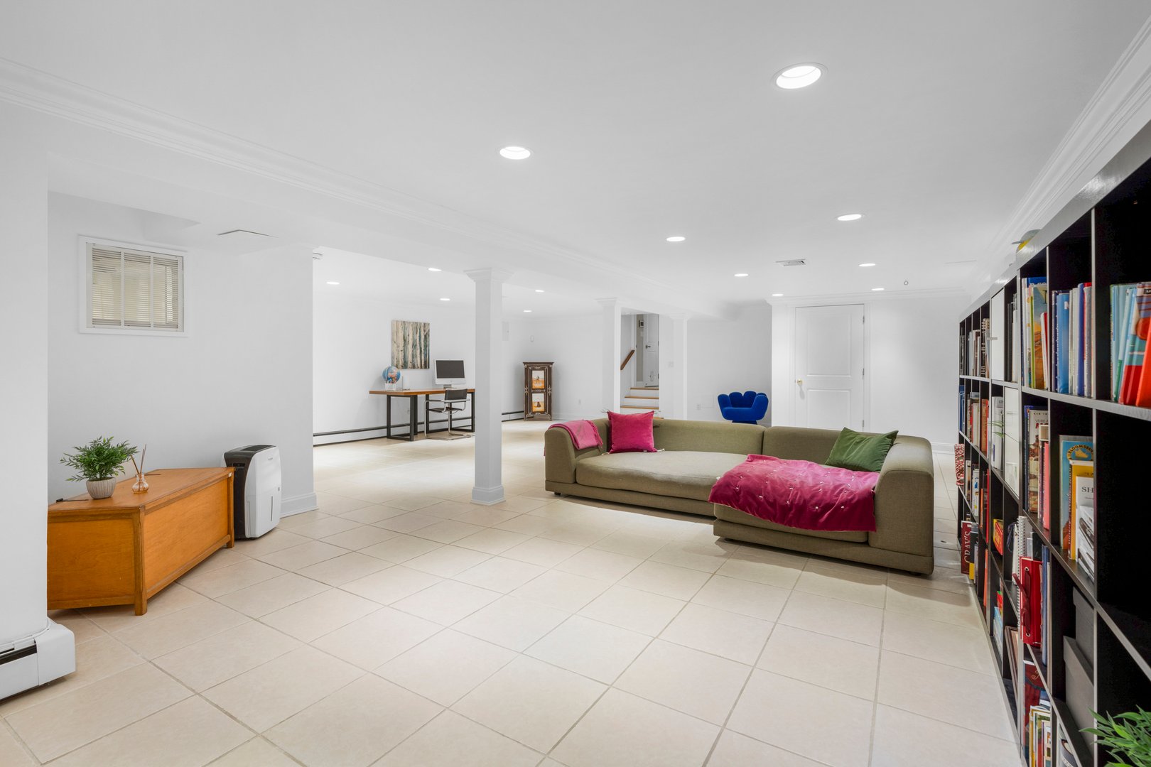 37 Barlow Lane Photo 18