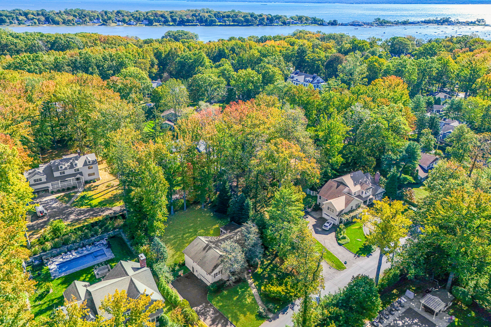 37 Barlow Lane Photo 31