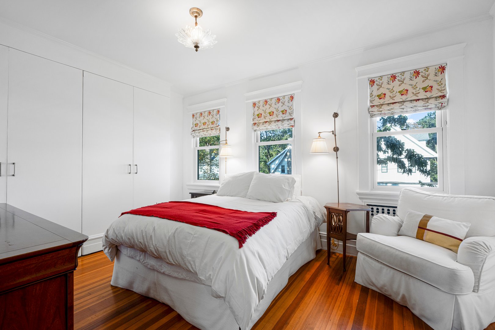 5 Gerlach Place Photo 17