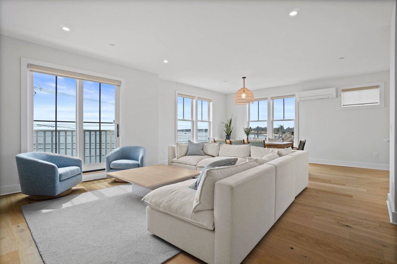 185 Main Street  #APT 301 Photo 3