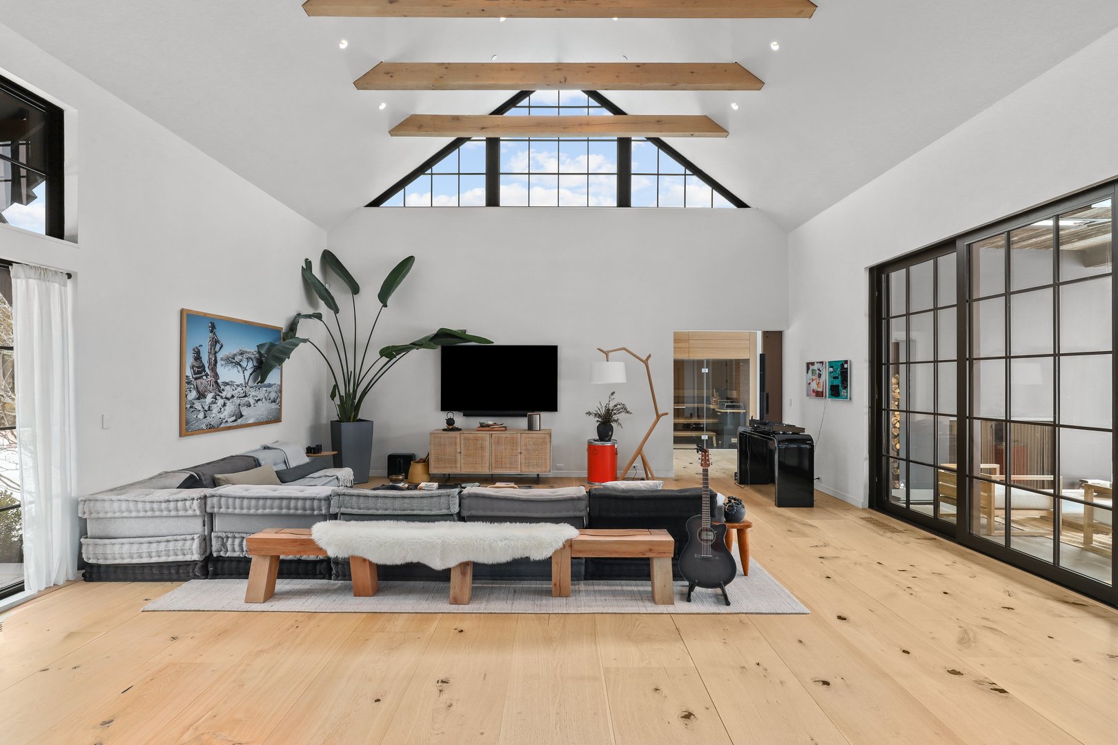 3031 Purchase Street Photo 5