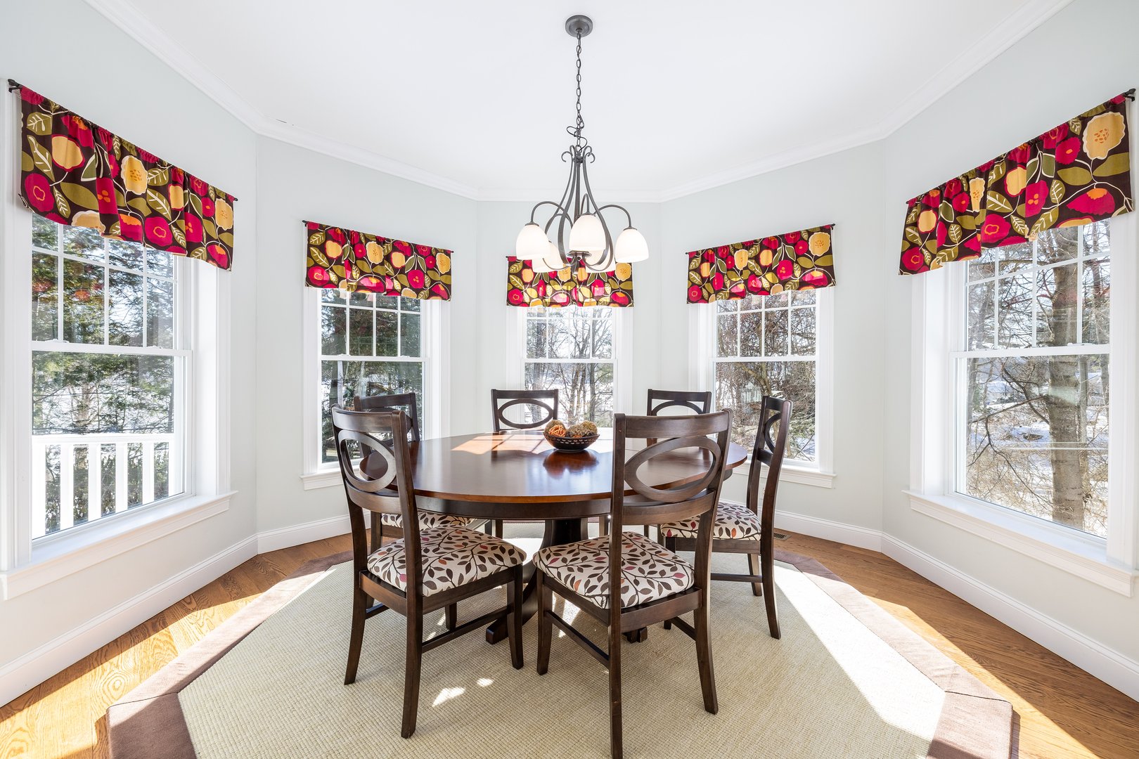 7 Hill Top Road Photo 16