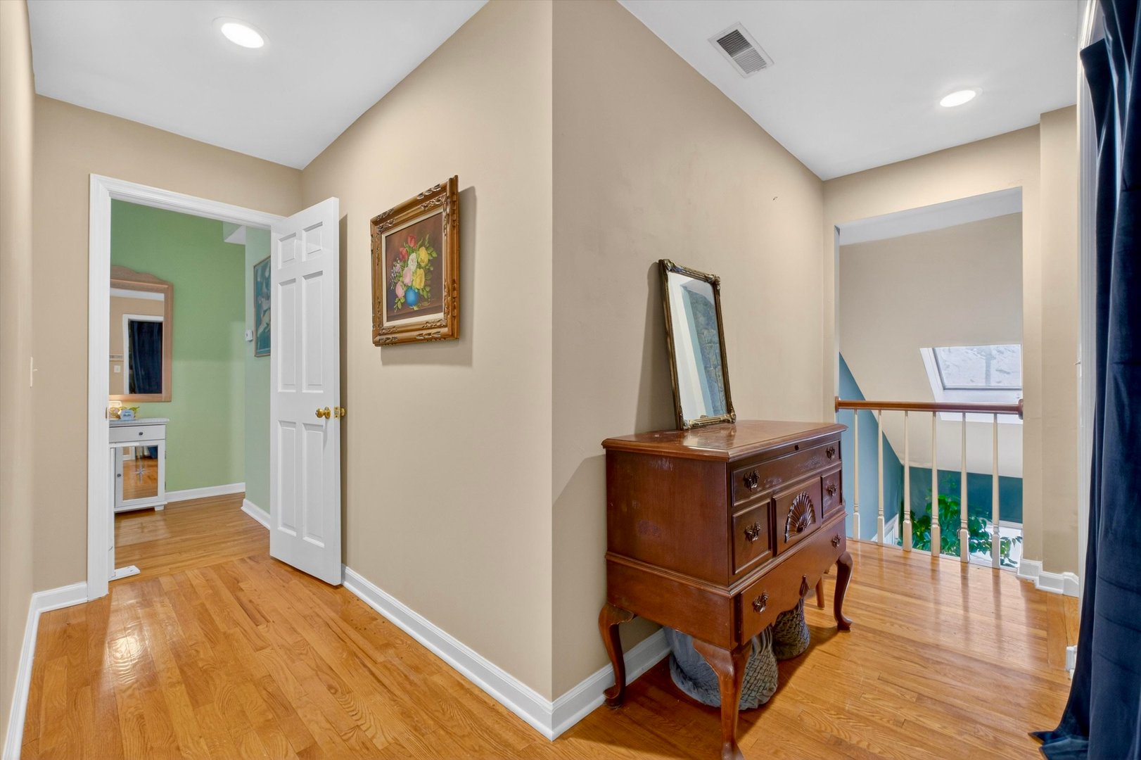 123a Peaceable Street Photo 18