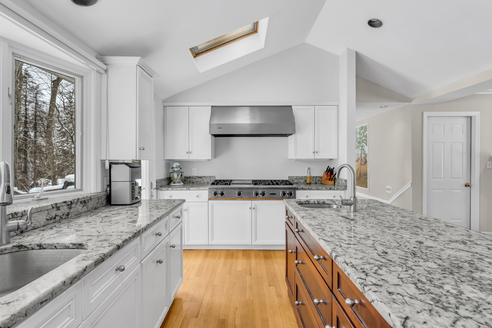 40 Hull Road Photo 11