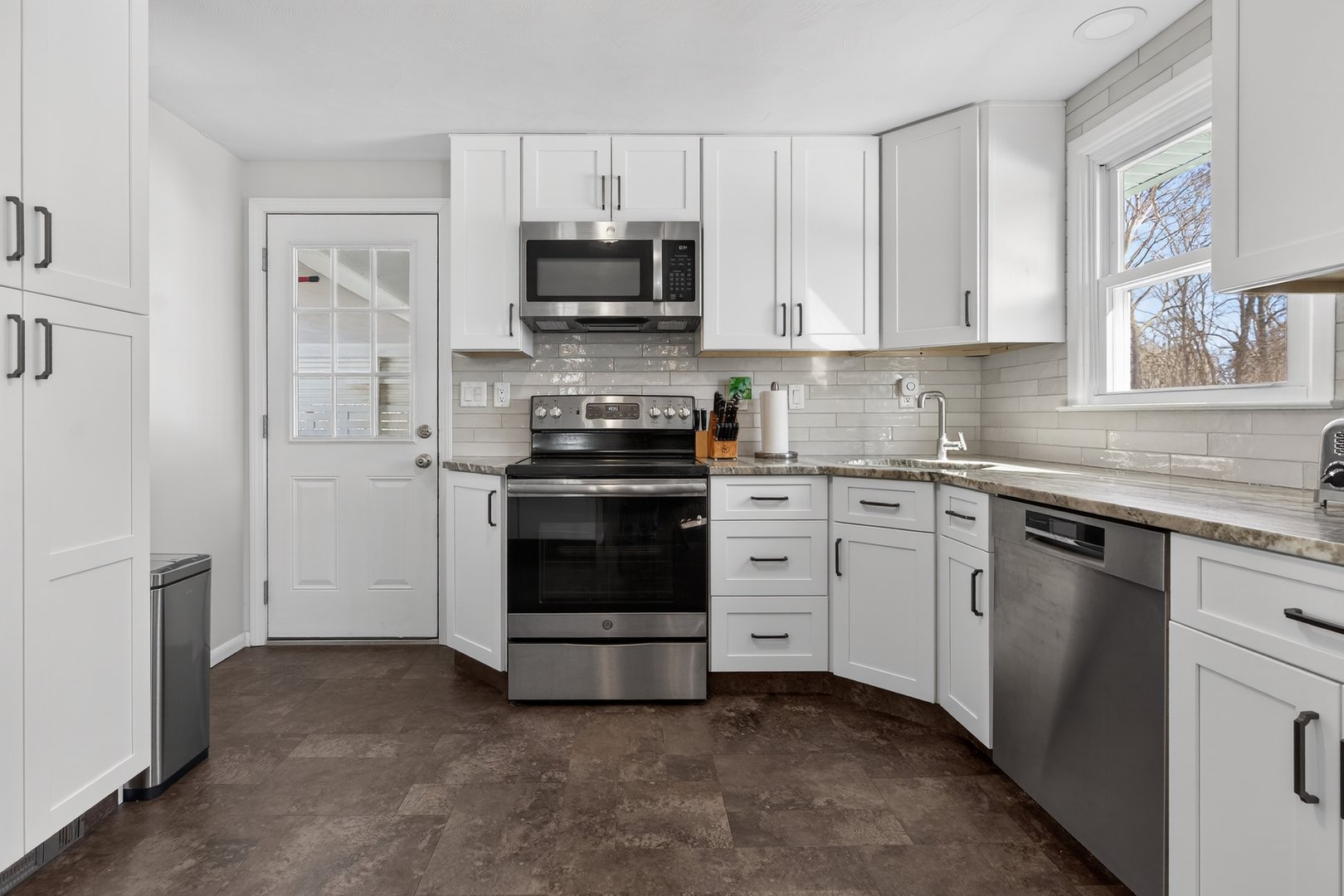 70 Bel Aire Drive Photo 6