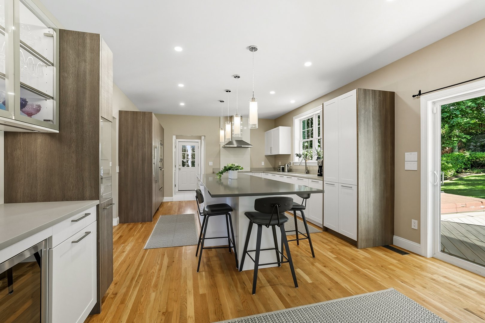 94 Holland Place Photo 9