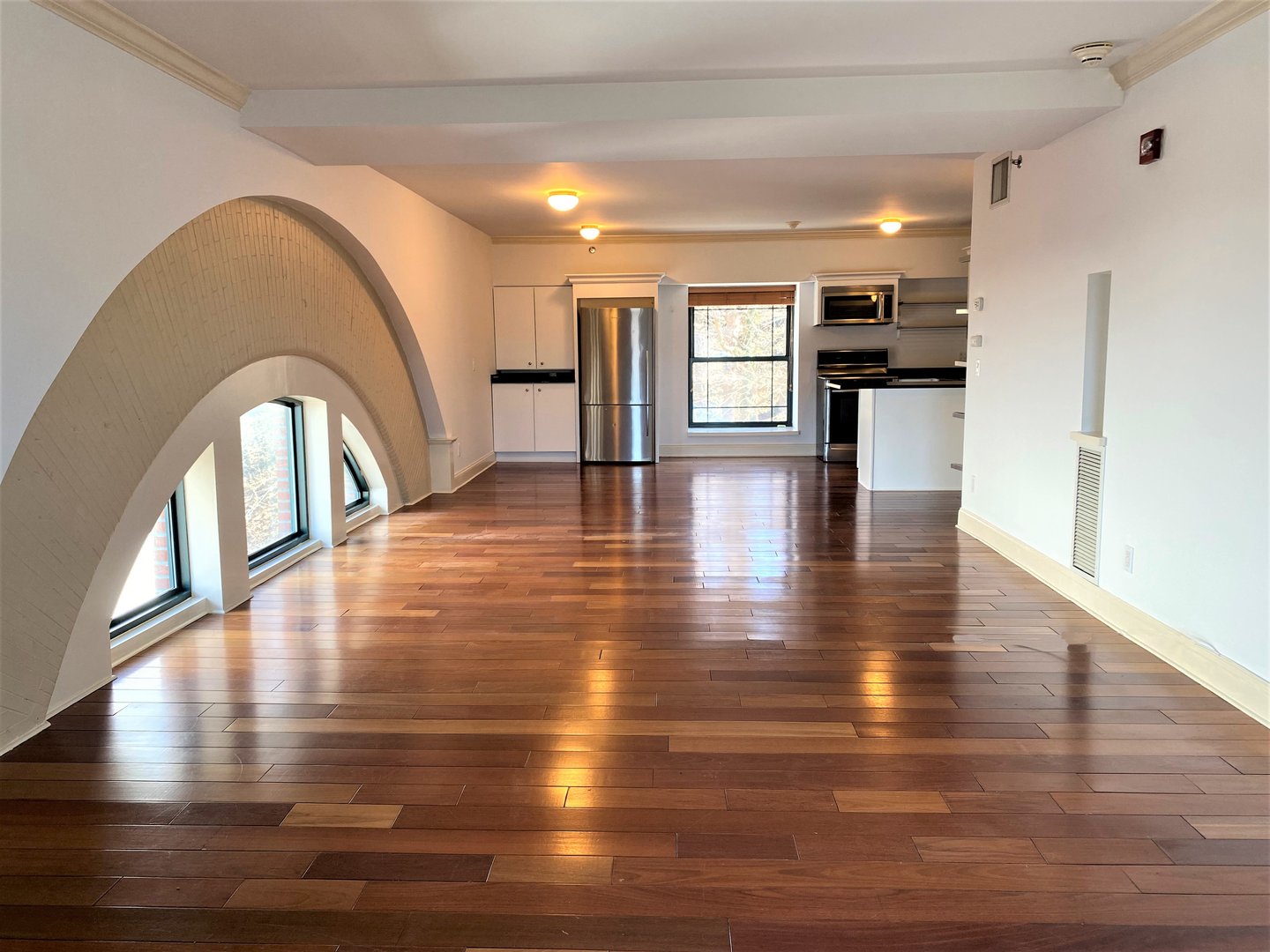 1 S Astor Street  #401 Photo 4