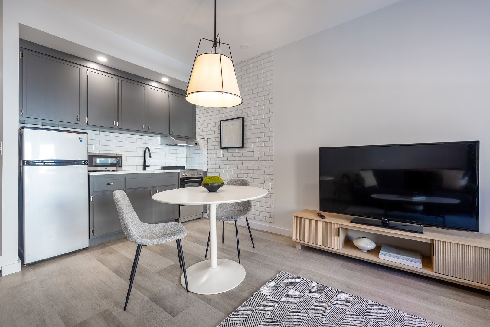 94 Washington Street  #APT 6 Photo 9