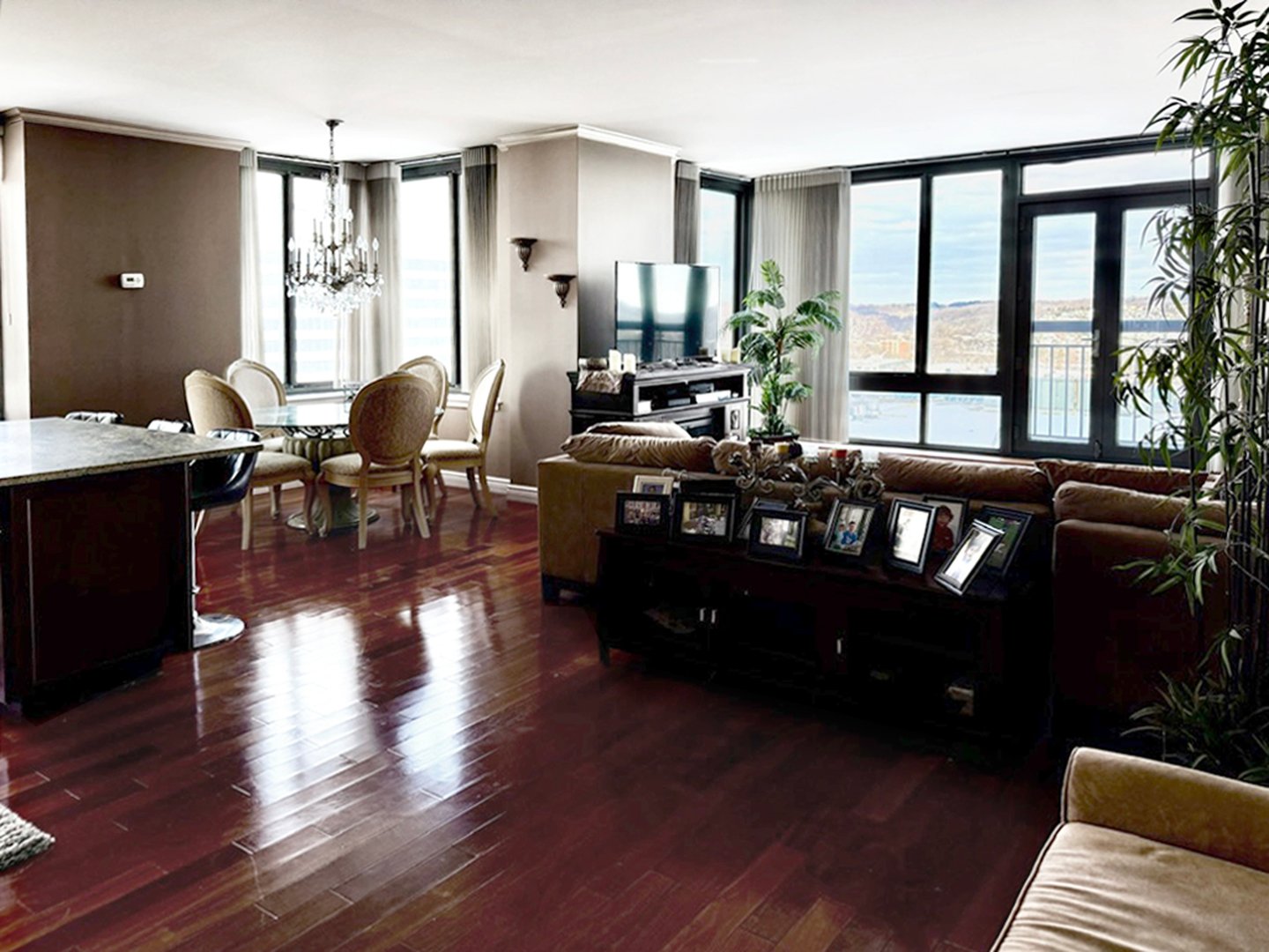 10 City Place  #16E Photo 3