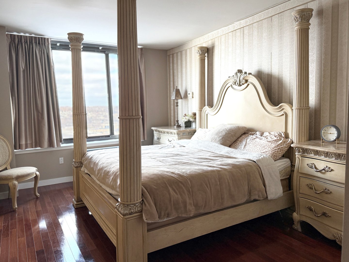 10 City Place  #16E Photo 4